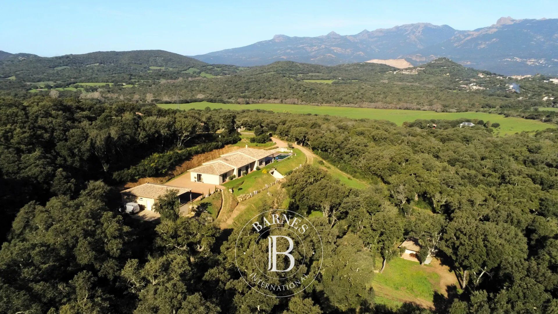 Villa Porto-Vecchio - picture 2