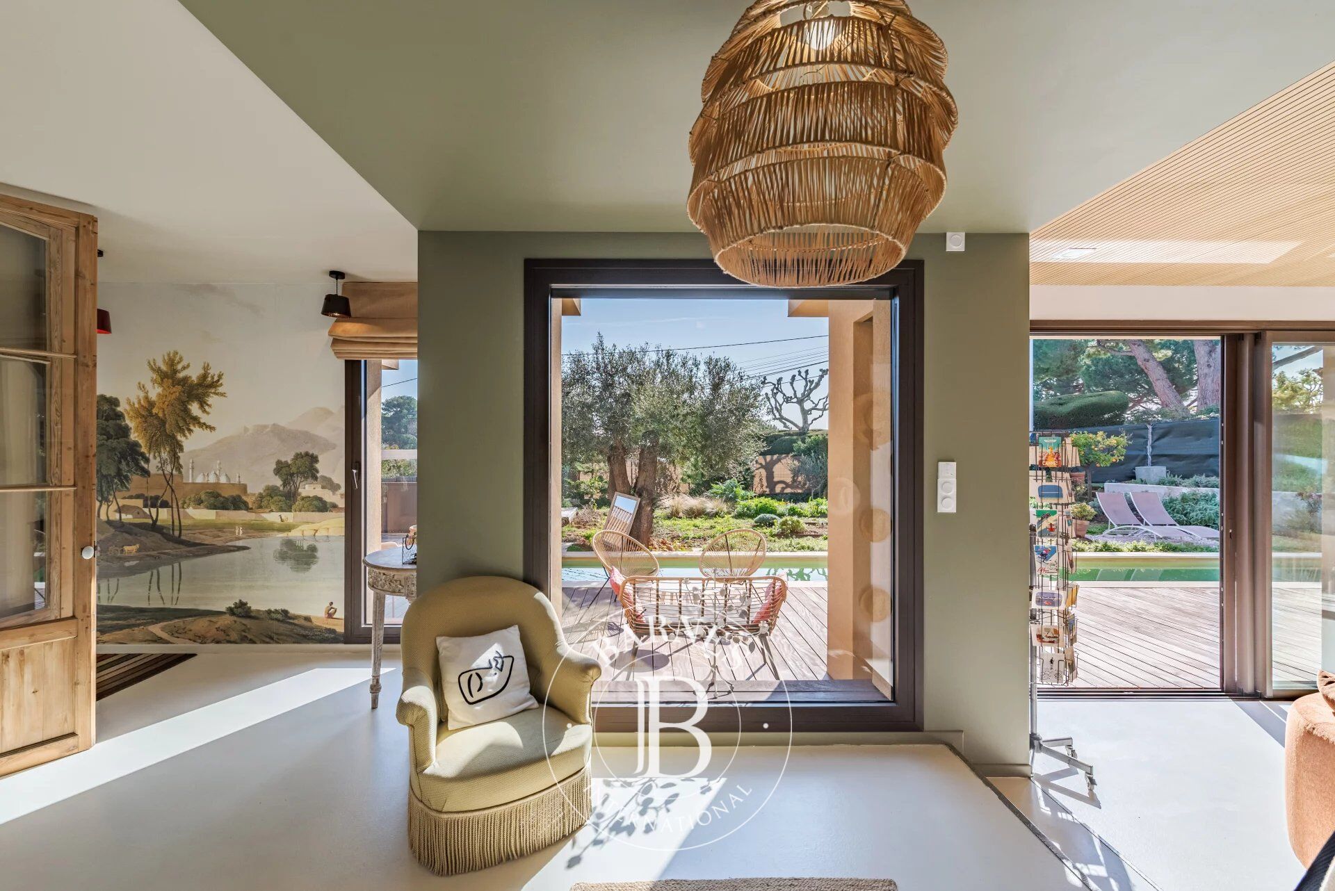 Villa Biot - picture 4