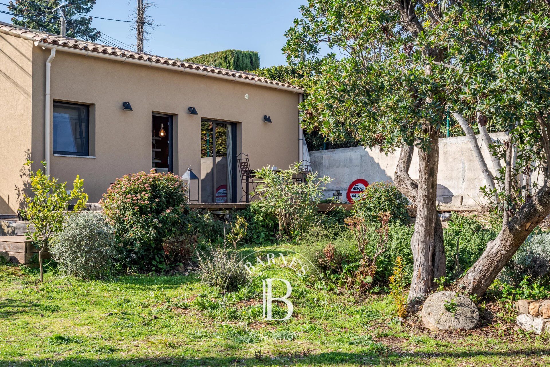 Villa Biot - picture 10