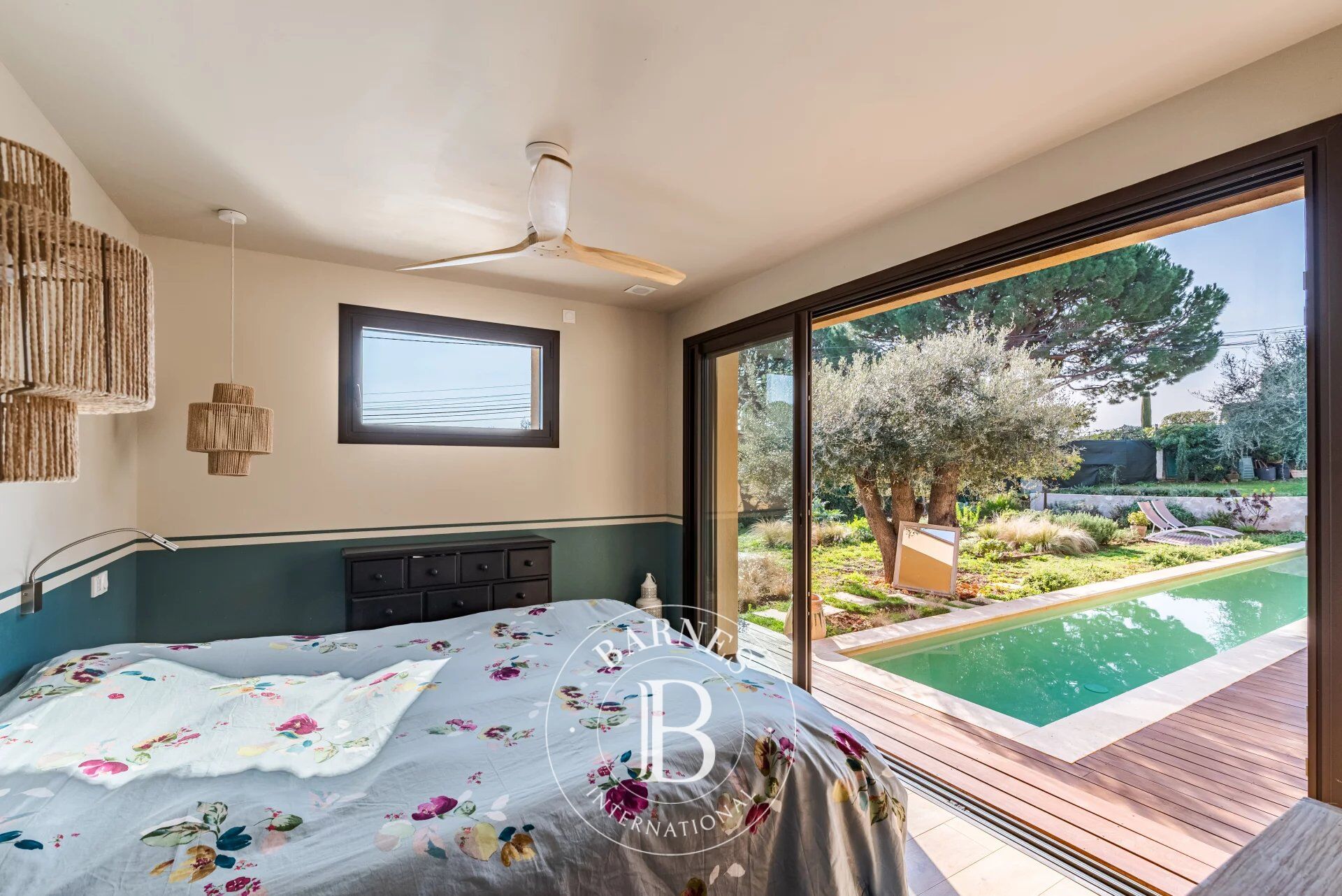 Villa Biot - picture 6