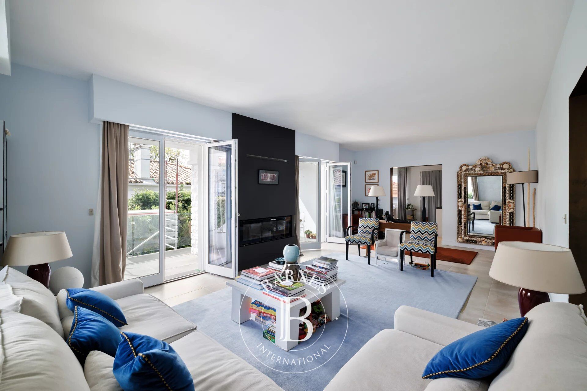 BIARRITZ - MAISON DE 200 M² AU CALME AVEC JARDIN ET PISCINE - picture 1