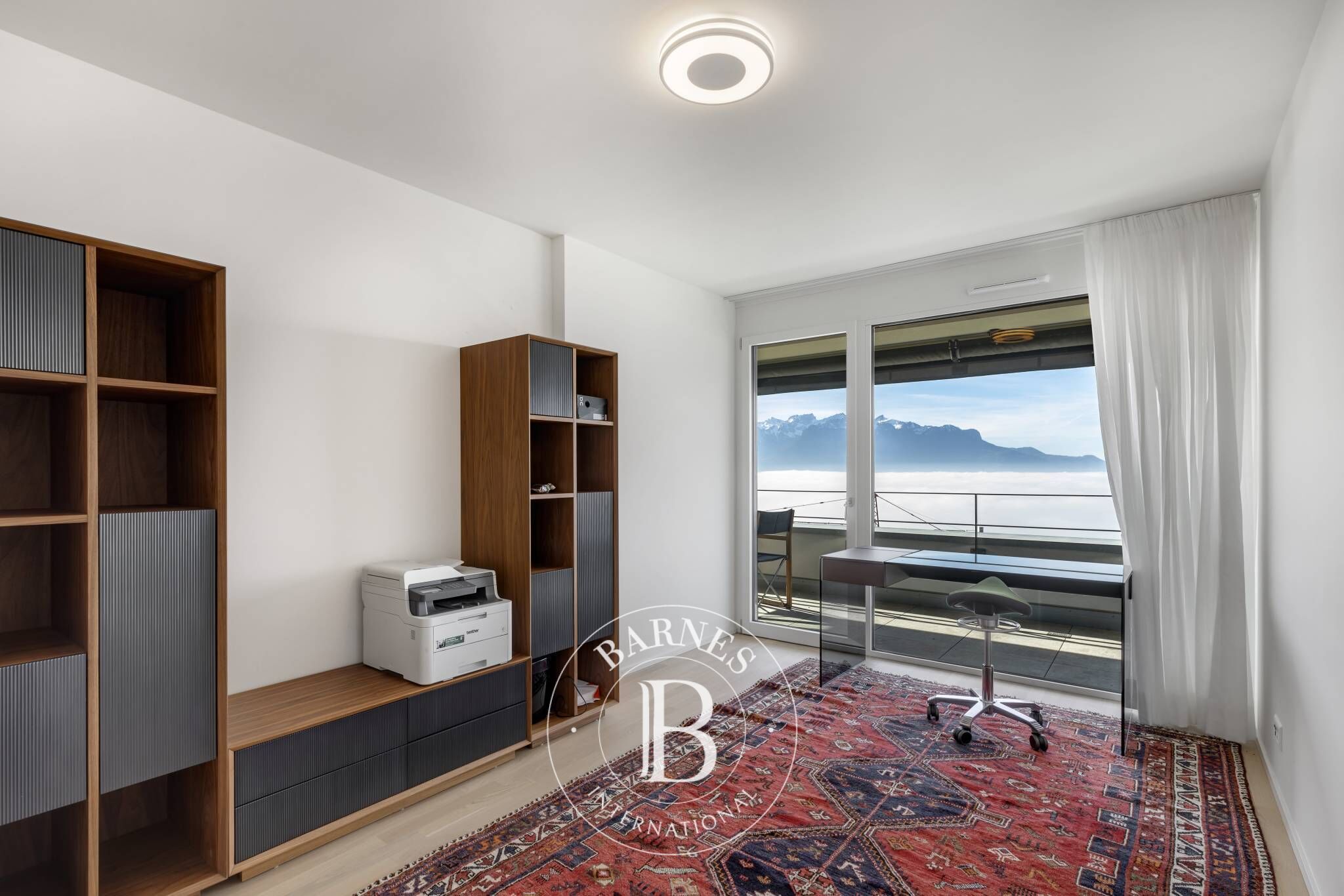 Daire Montreux - picture 8