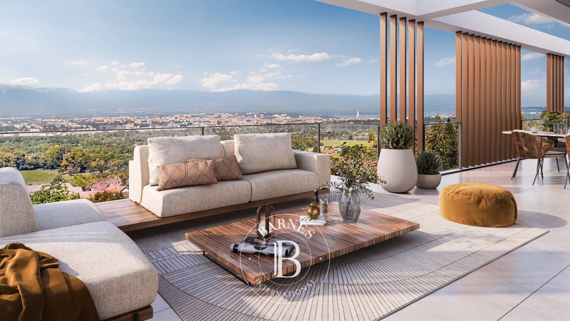 BEAUTIFUL 3-ROOM PENTHOUSE APARTMENT - picture 3