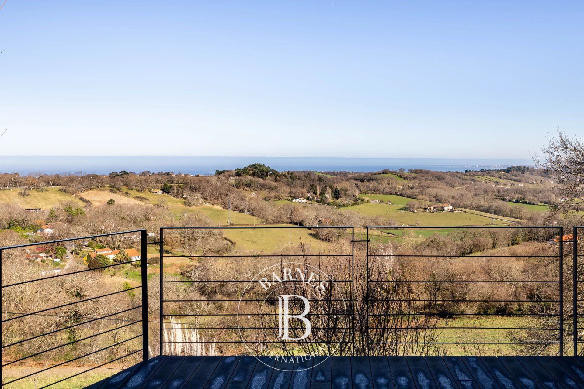 URRUGNE, MAISON CONTEMPORAINE AVEC VUE MER ET MONTAGNE - picture 2