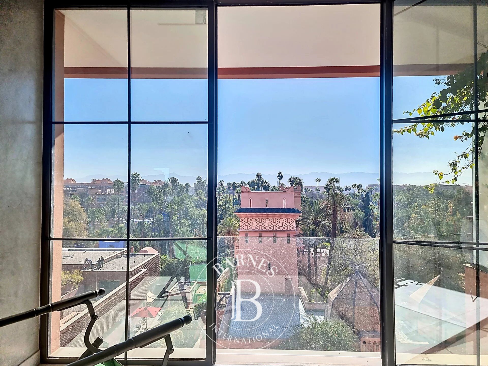 PENTHOUSE D’EXCEPTION A VENDRE AU CŒUR DU QUARTIER MAJORELLE - picture 1