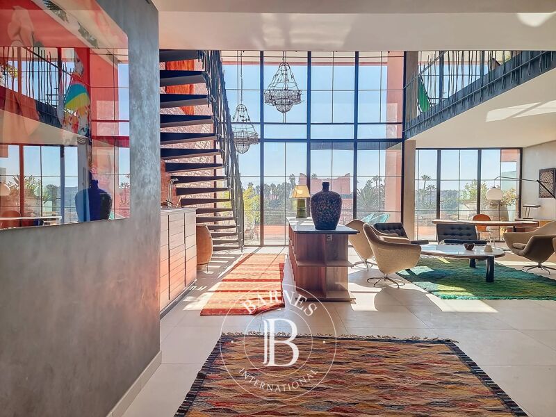 Stunning penthouse for sale in the Majorelle neighborhood.