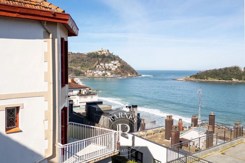 SAN SEBASTIÁN - Charmante villa individuelle avec des vues panoramiques spectaculaires sur la concha