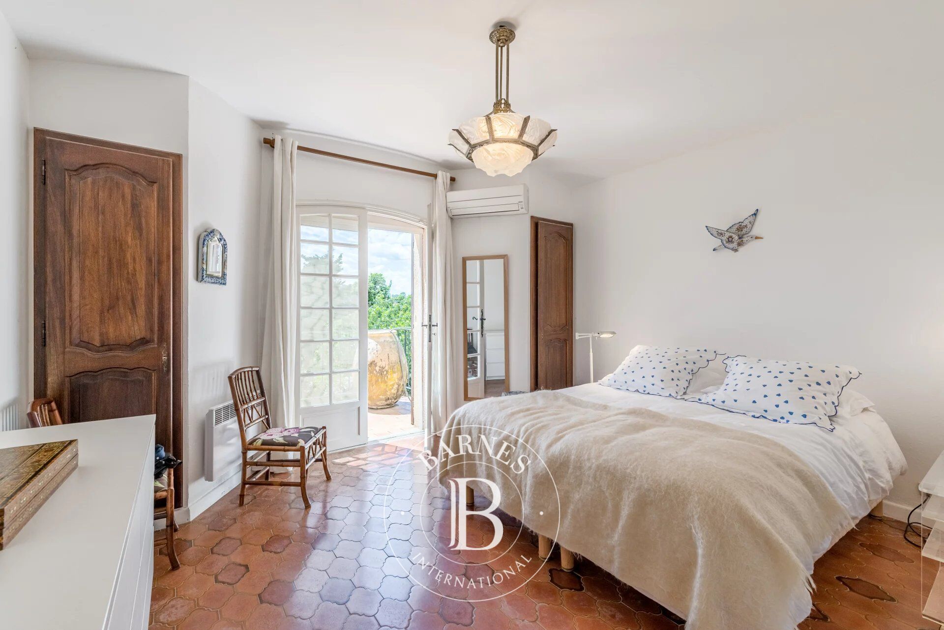 Ev Mougins - picture 13