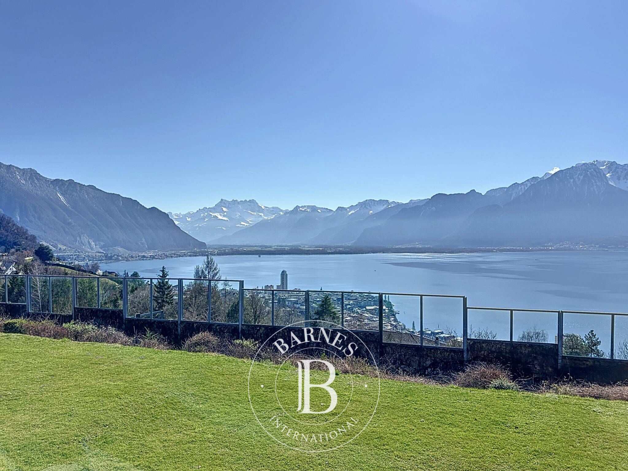 Daire Montreux - picture 6