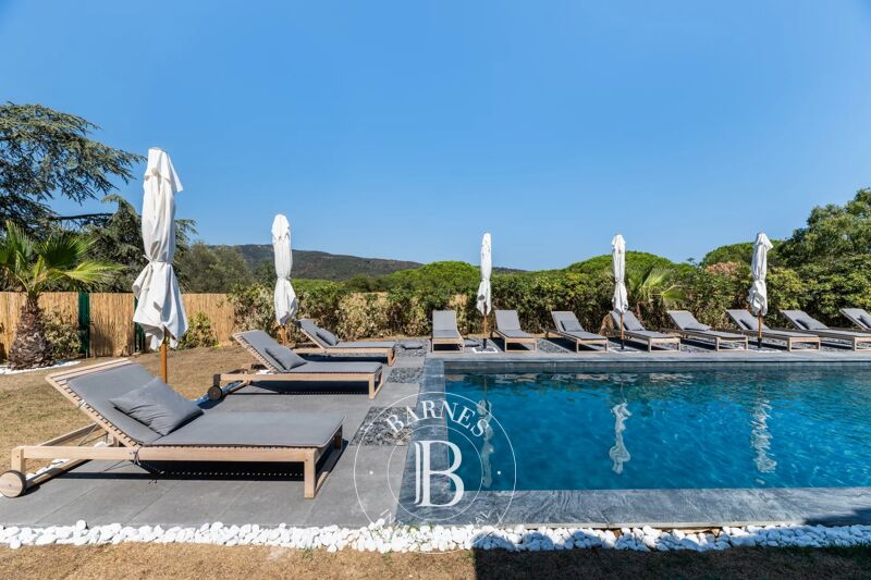 LOCATION SAISONNIÈRE - SAINTE-MAXIME - VUE COLLINE - 6 CHAMBRES