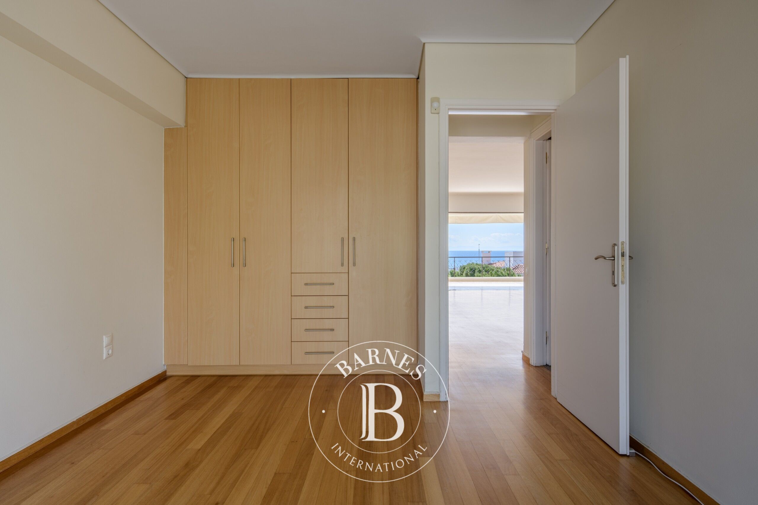 Daire Voula - picture 10