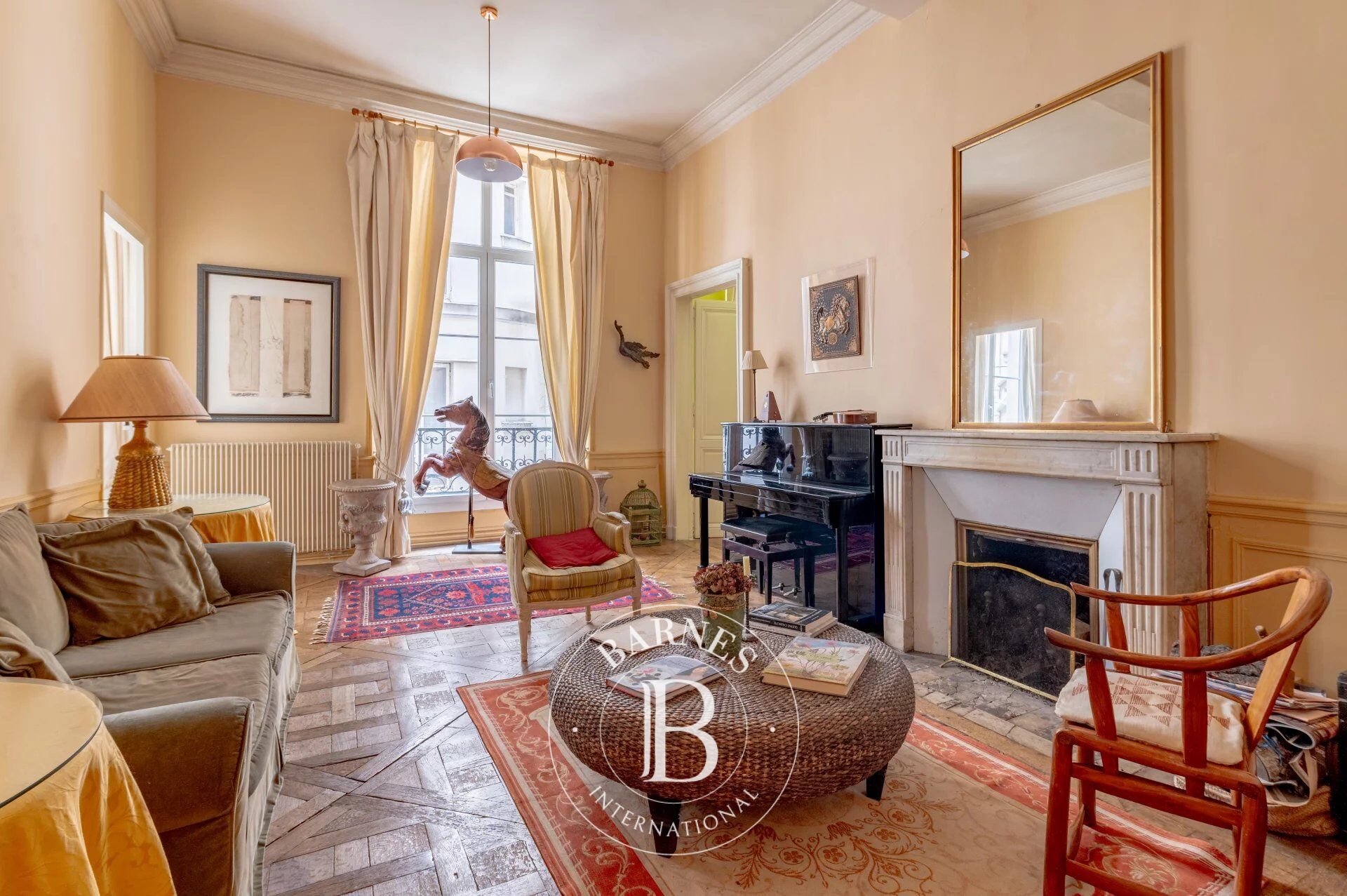 Paris 5 - Cluny Museum - Volume - To renovate - Period charm - picture 3