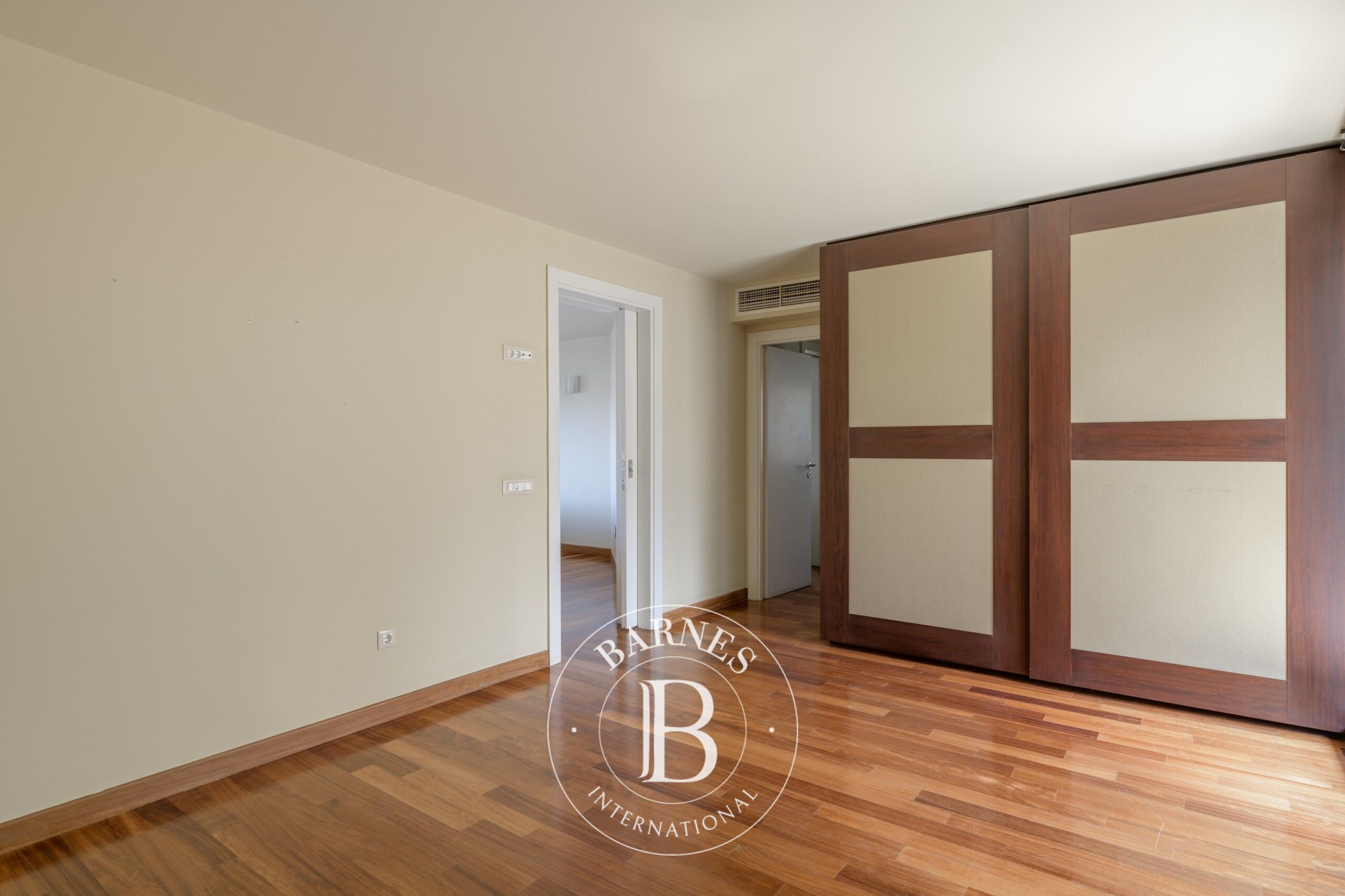 Ev Papagou - picture 7