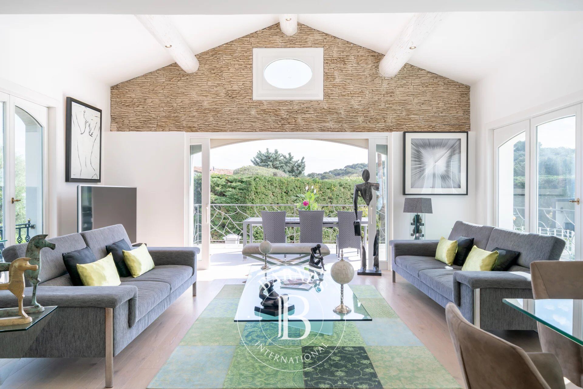 Villa Antibes - picture 3