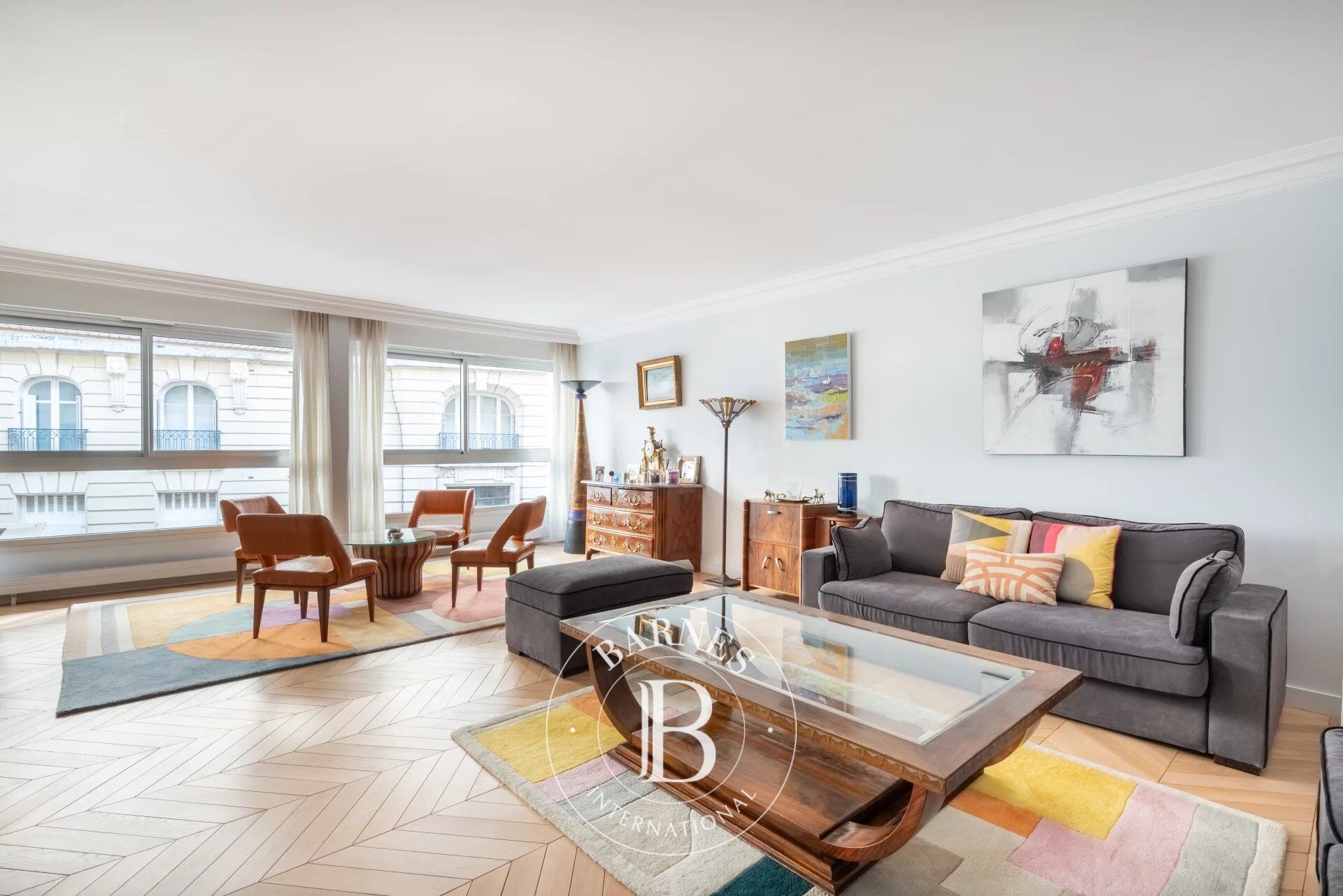 Paris 7 - Gros-Caillou - Un bel appartement familial à proximité d'excellentes écoles - Parkings - picture 3