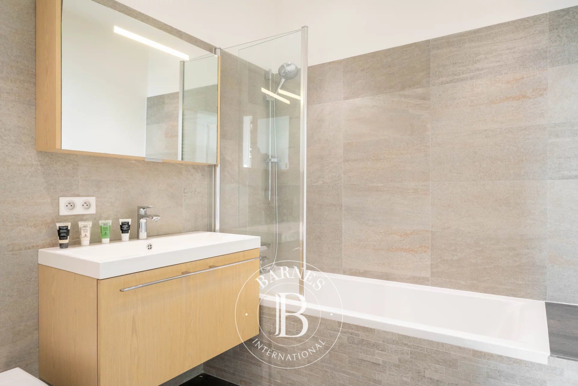 Daire Cannes - picture 9