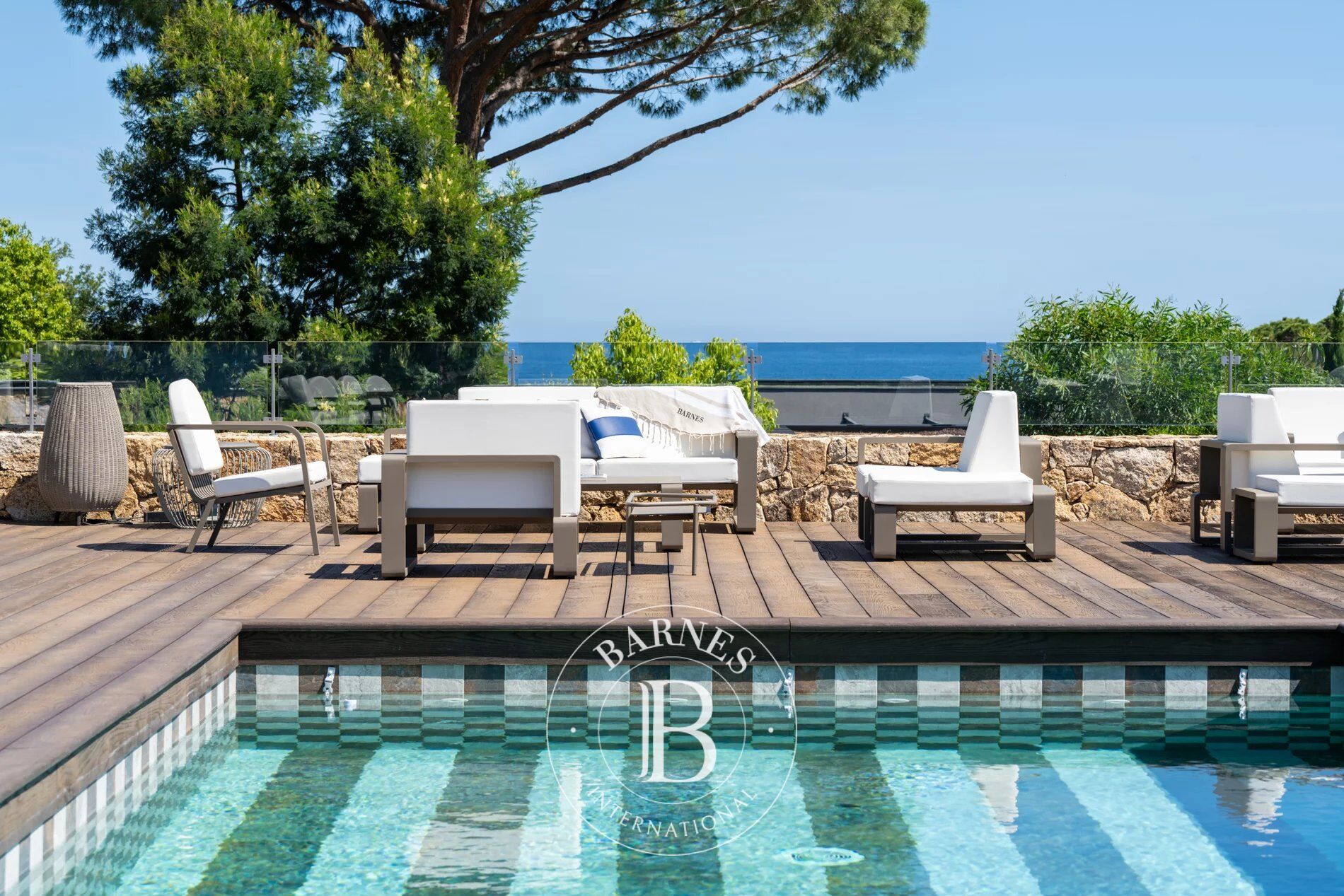 Caramontino, Villa-Hôtel avec vue mer, 8 chambres avec piscines indépendantes, piscine, plage à pied - picture 1