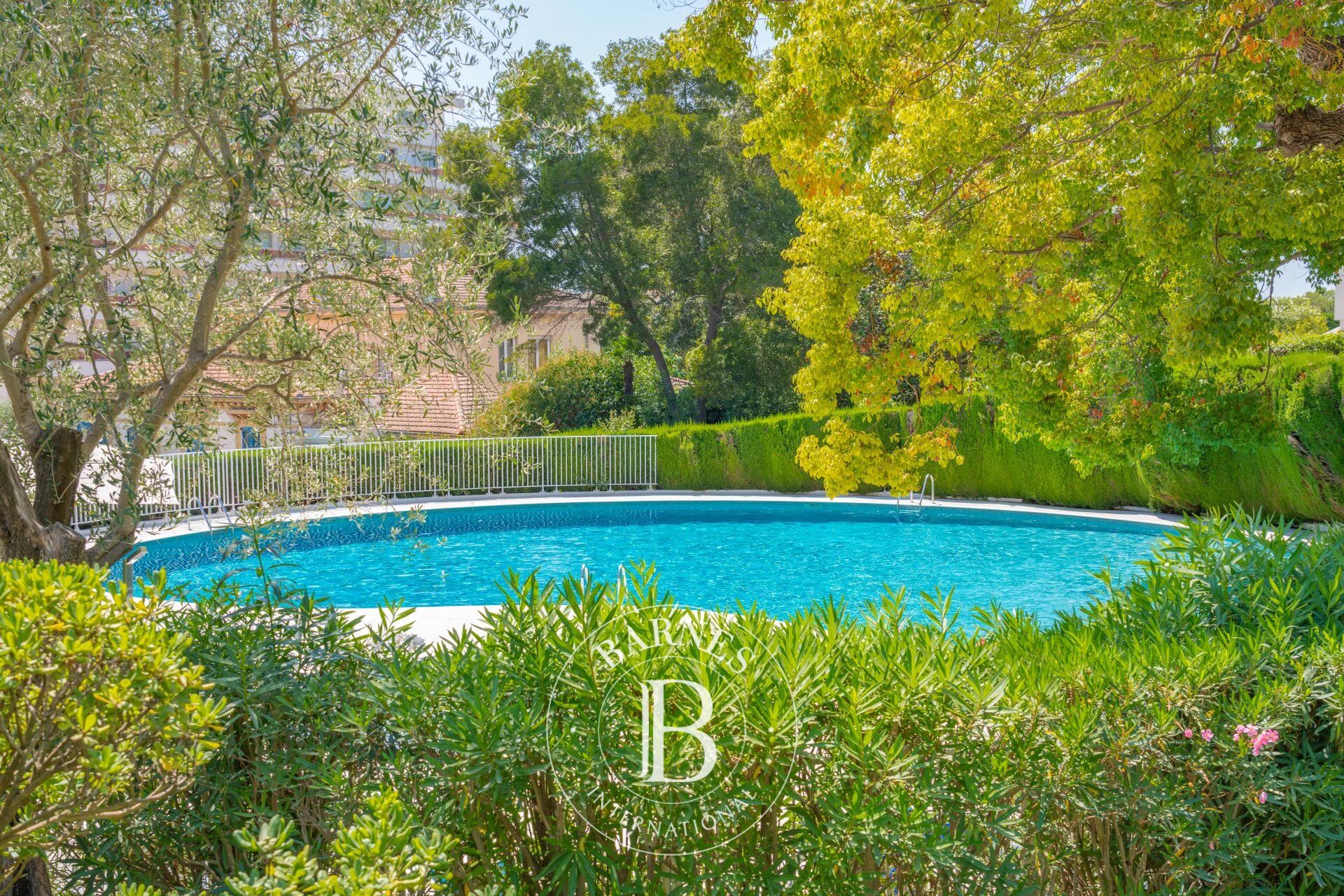 Daire Cannes - picture 13