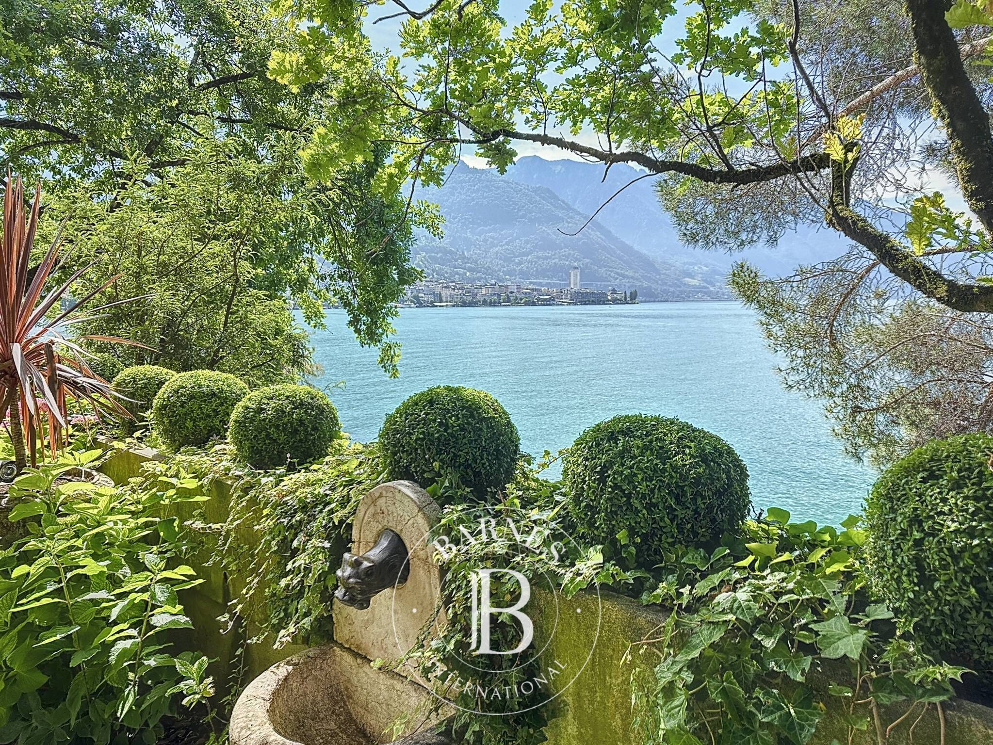 Daire Montreux - picture 12