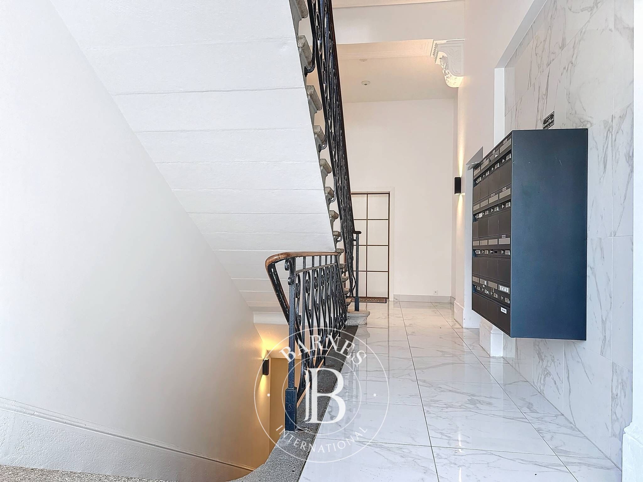 Daire Montreux - picture 18