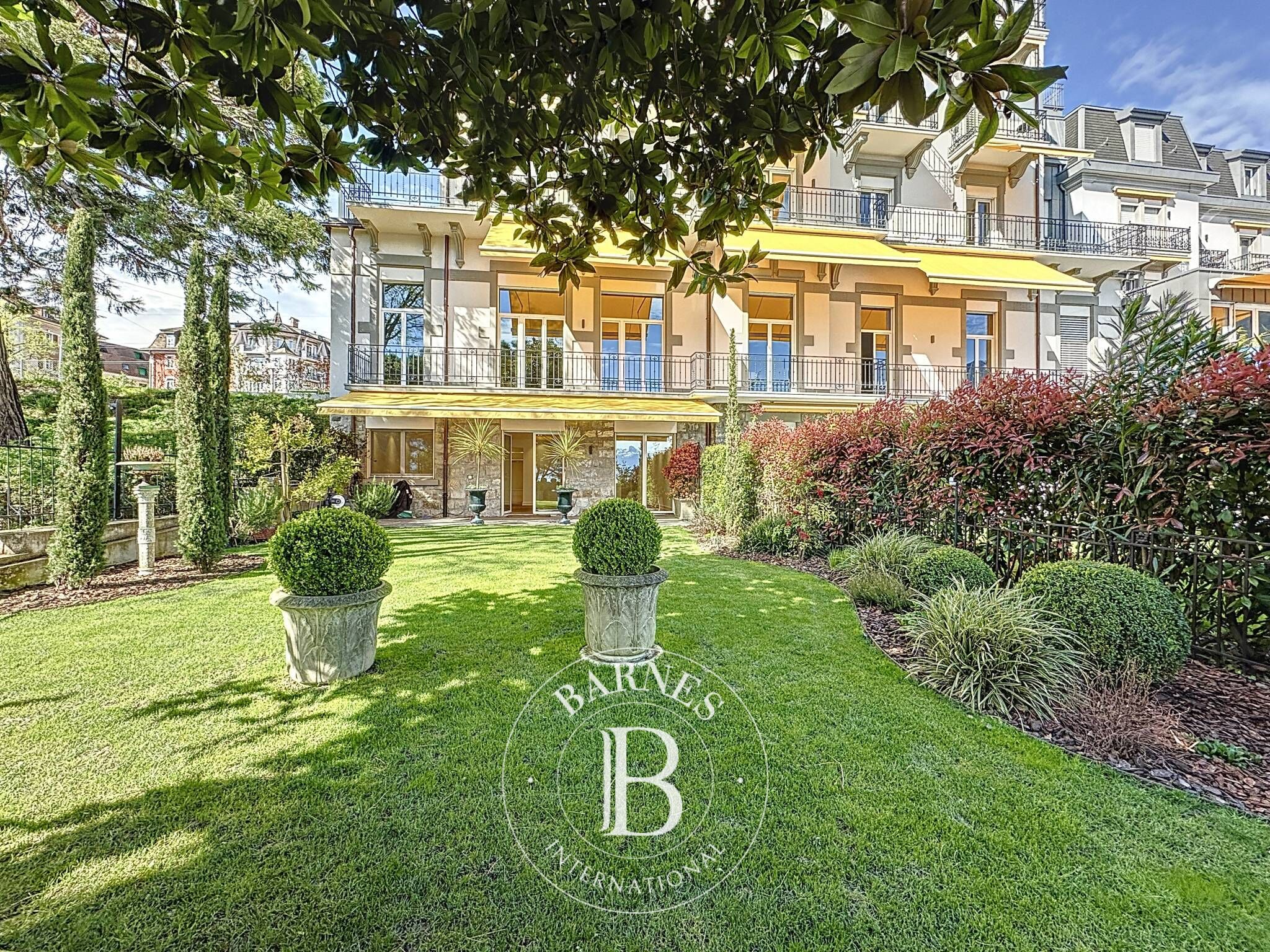 Daire Montreux - picture 31