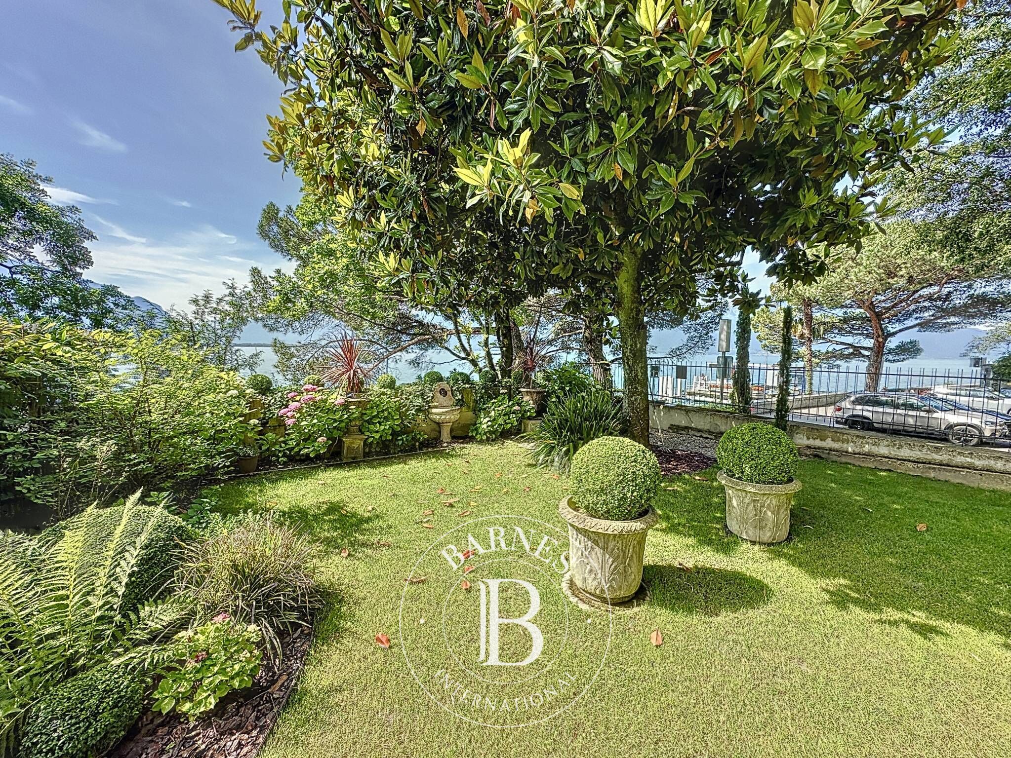 Daire Montreux - picture 29