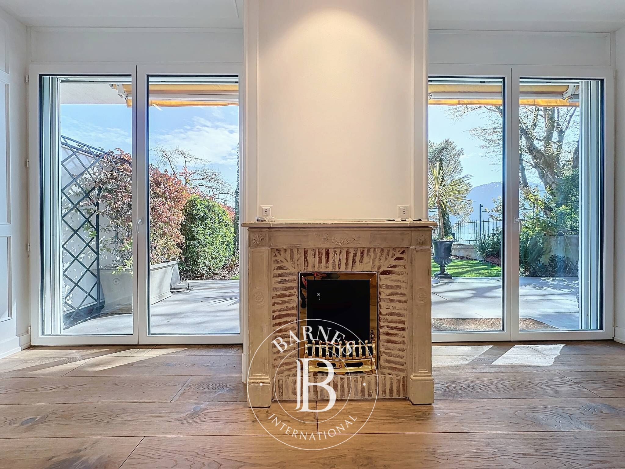 Daire Montreux - picture 20