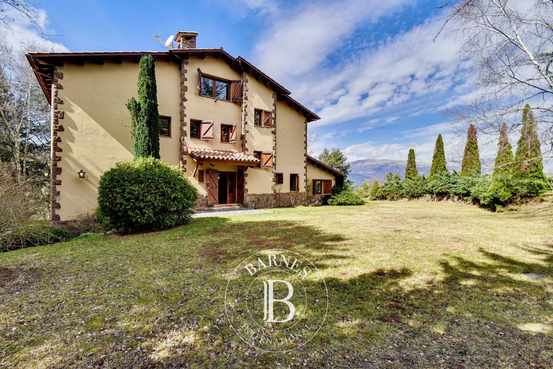 Chalet de montaña en Sant Joan de les Abadesses, Ripollès, con vistas a los Pirineos - picture 1