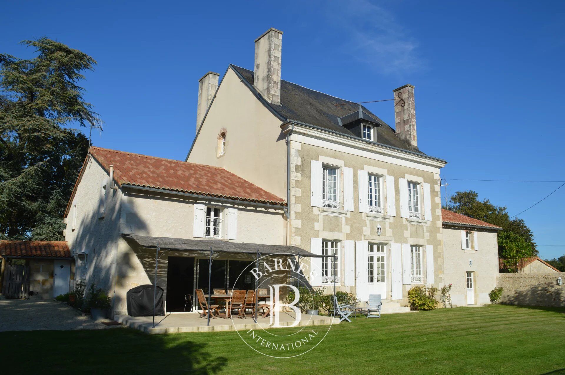 Casa Nieuil-l'Espoir - picture 3