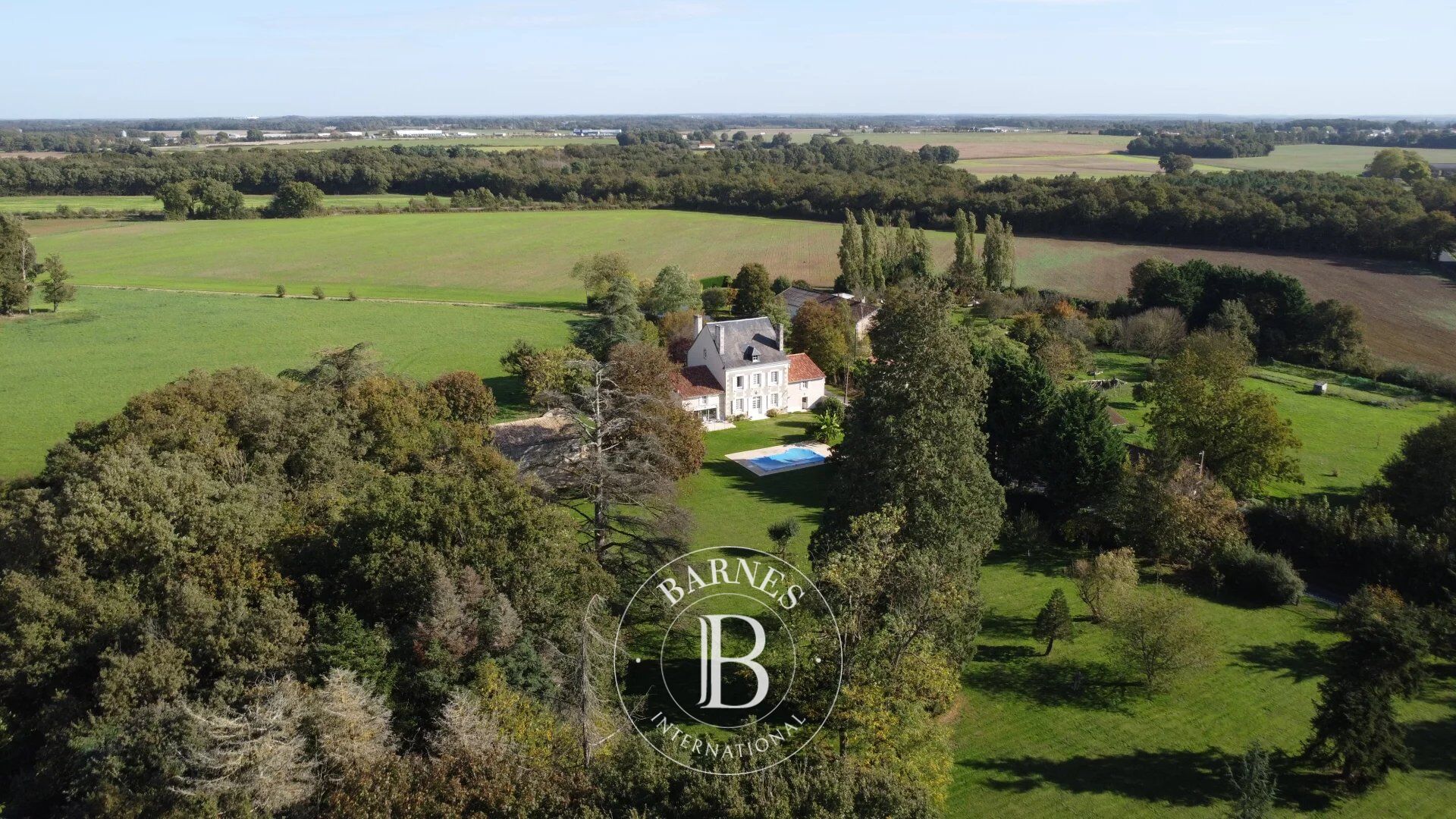 Casa Nieuil-l'Espoir - picture 1