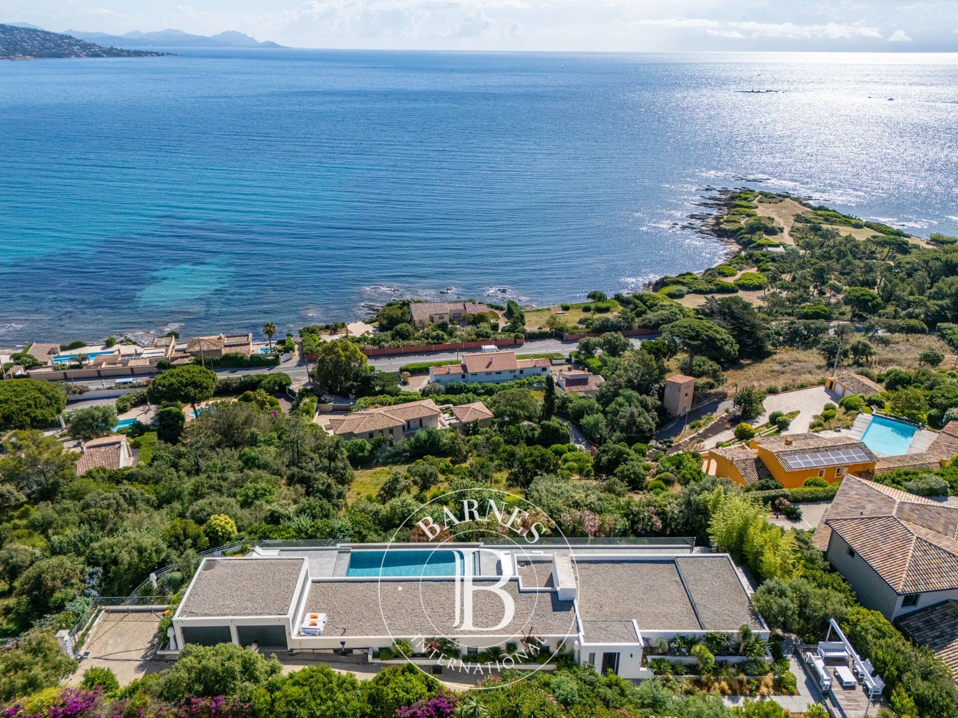 SEASONAL RENTAL - SAINTE- MAXIME - PANORAMIC SEA VIEW - 6 BEDROOMS - picture 2