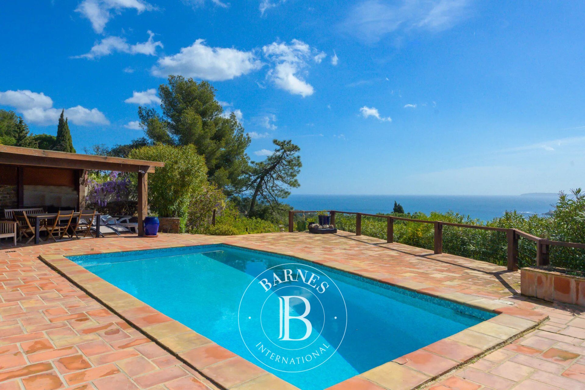 Vente - Gaou Bénat - Vue mer panoramique - 5 chambres - Piscine - Garage - picture 2