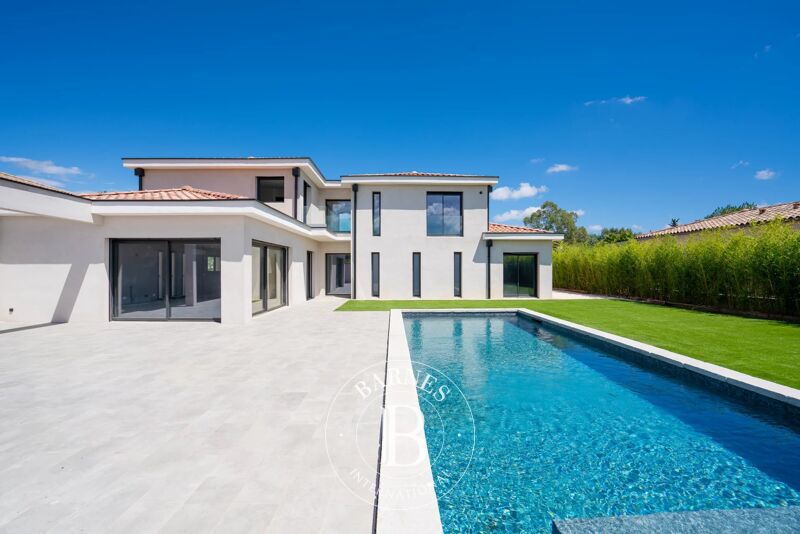 Venta, Casa Grimaud - picture 3