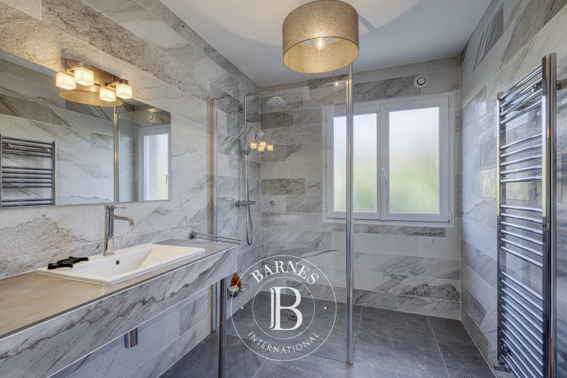 Ev Neydens - picture 8