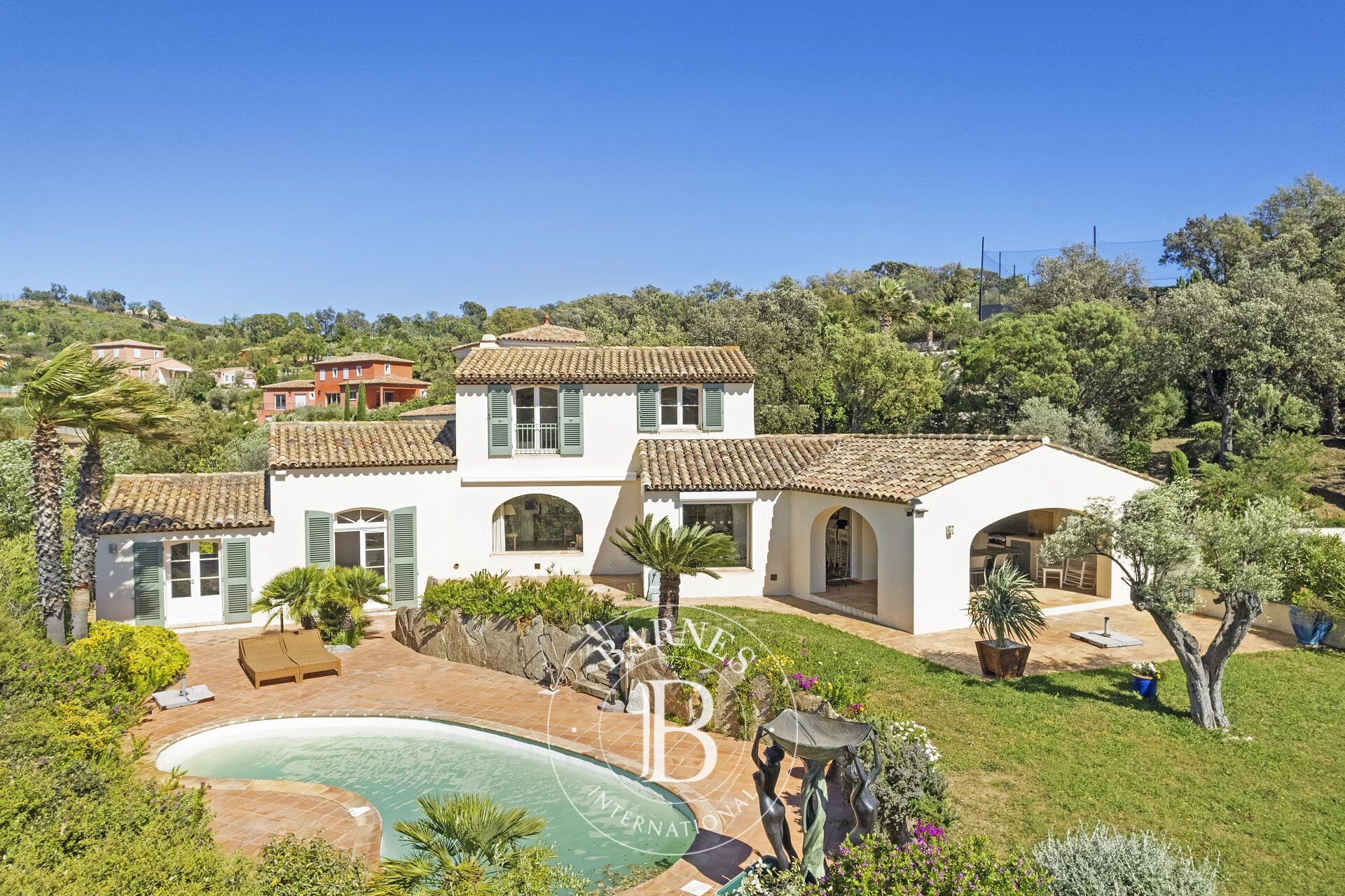 Villa Sainte-Maxime - picture 1