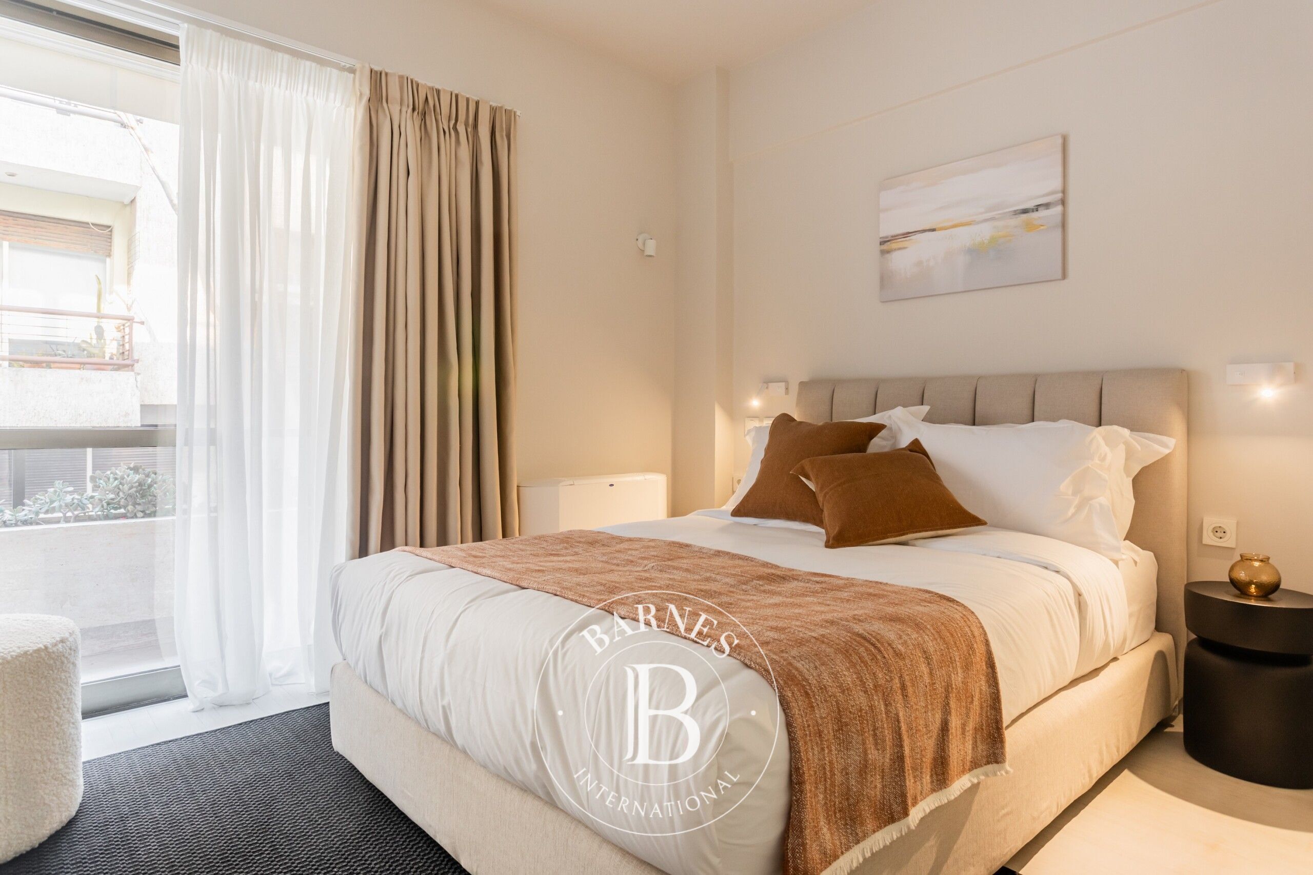 Ev Kolonaki - picture 7