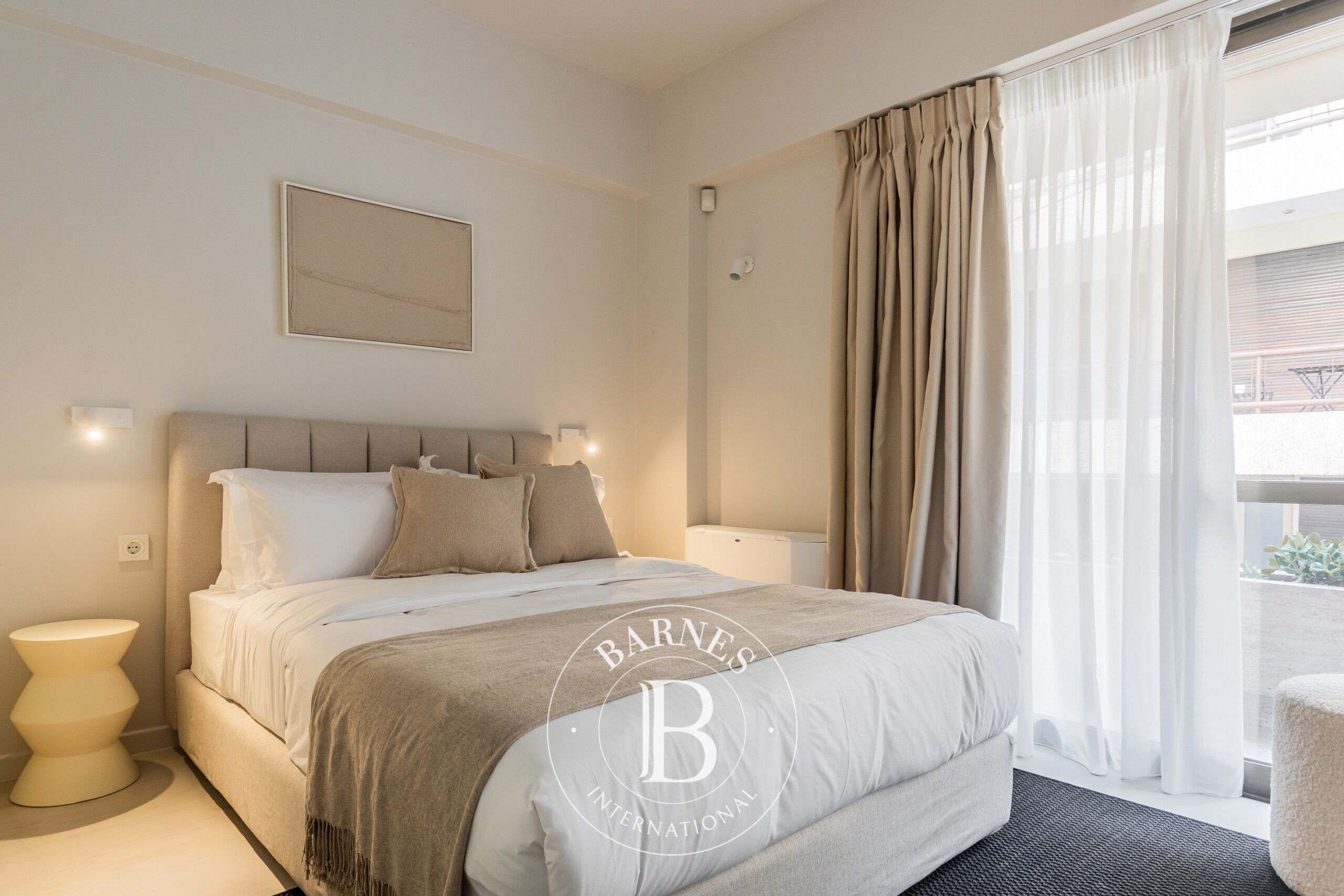 Ev Kolonaki - picture 6