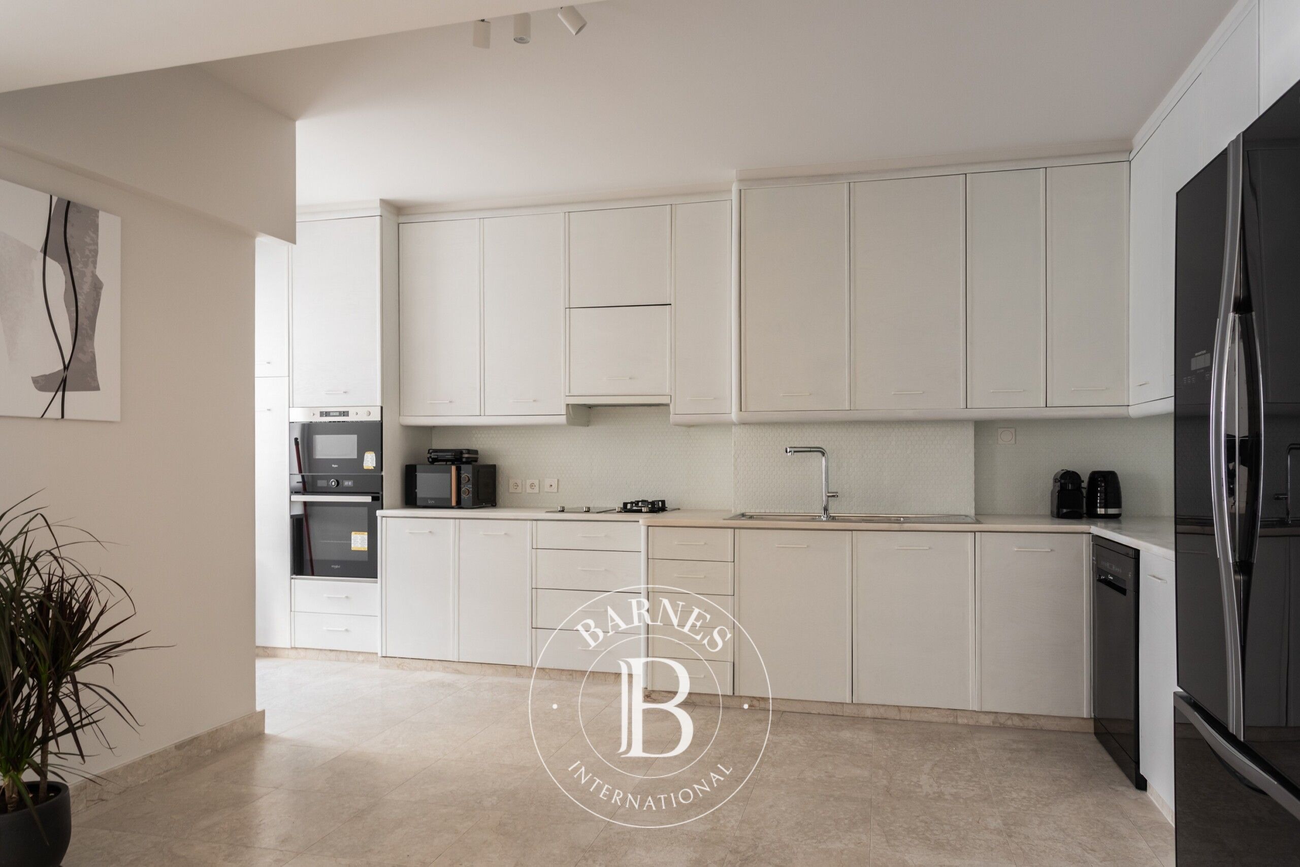 Ev Kolonaki - picture 5