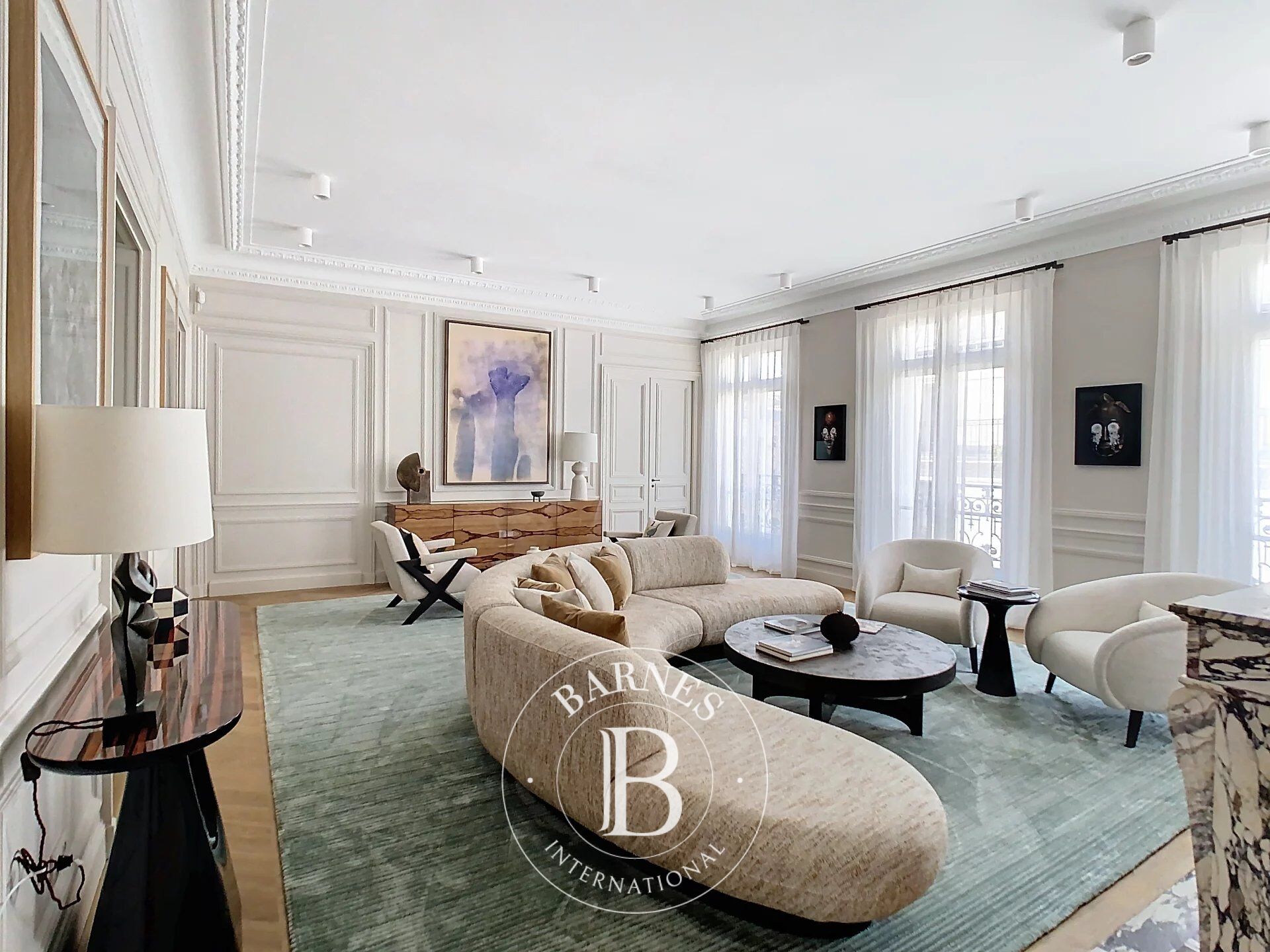 For Rent Apartment | Paris 8ème - picture 4