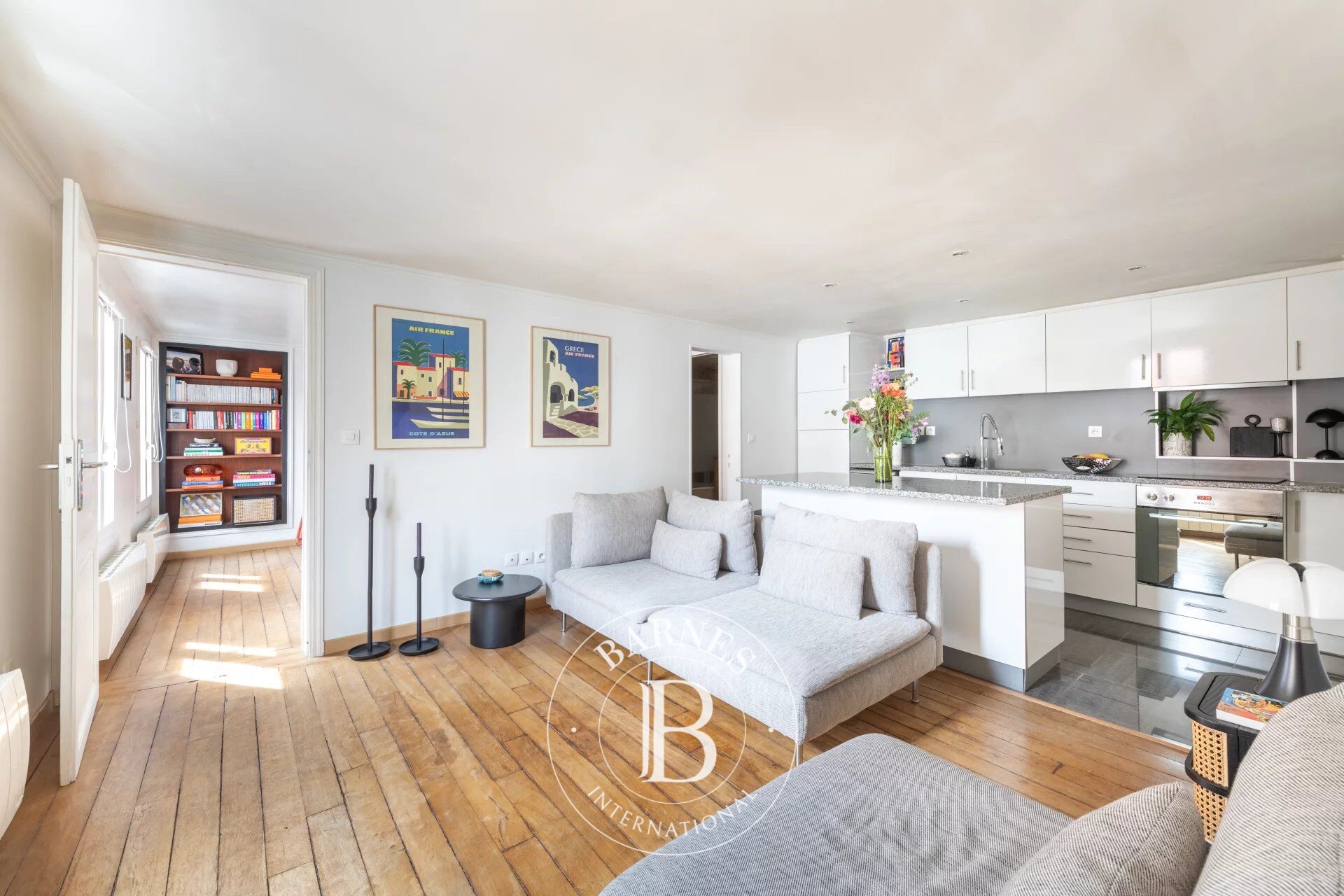 Apartment for sale - Paris 3 - Place des Vosges - Bright - Period charm - picture 3