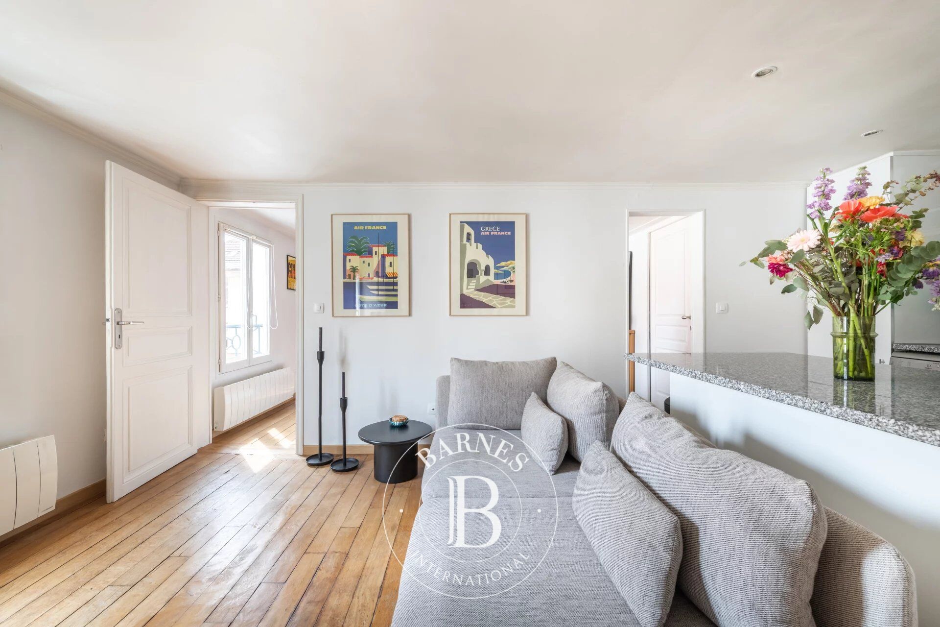 Apartment for sale - Paris 3 - Place des Vosges - Bright - Period charm - picture 2