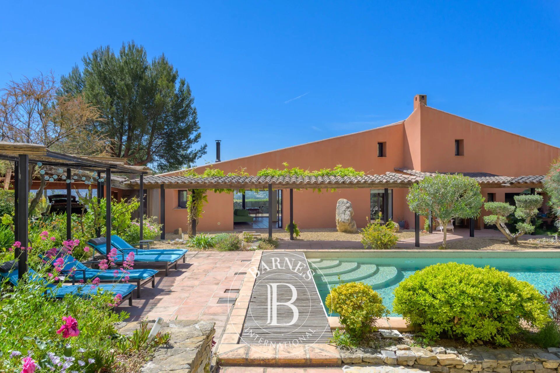 Villa Ollioules - picture 1