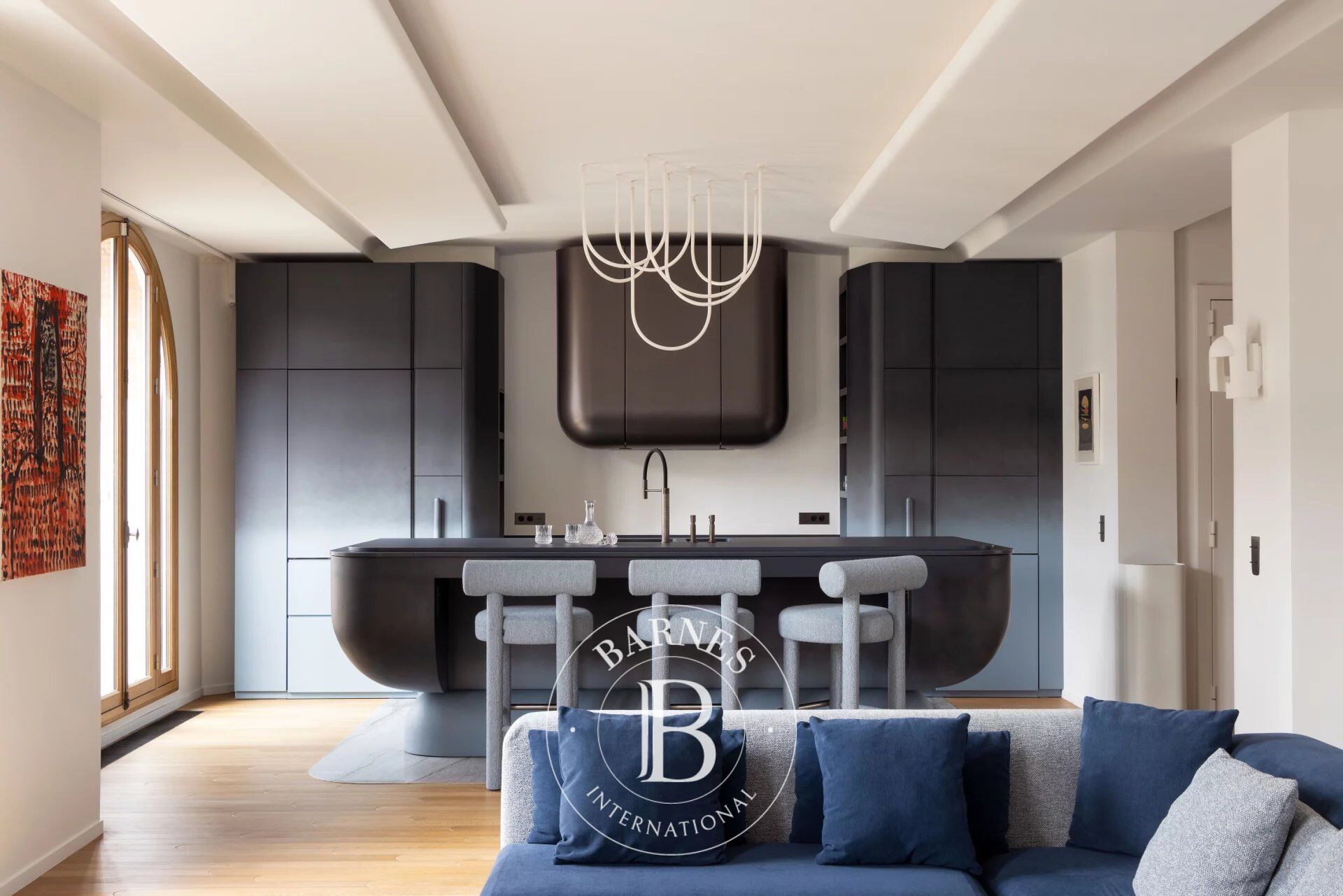 PARIS 17 - APPARTEMENT - 2 CHAMBRES - picture 3