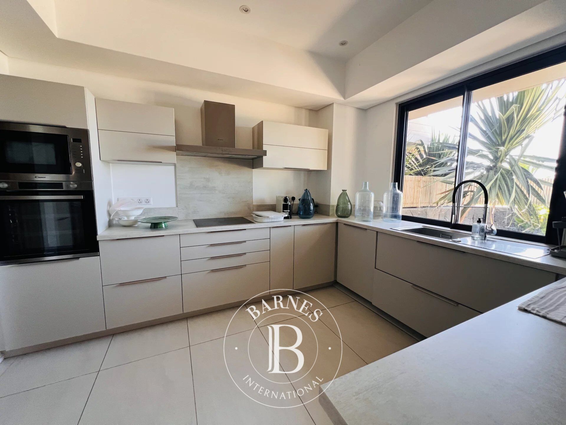 Daire Pereybère - picture 5