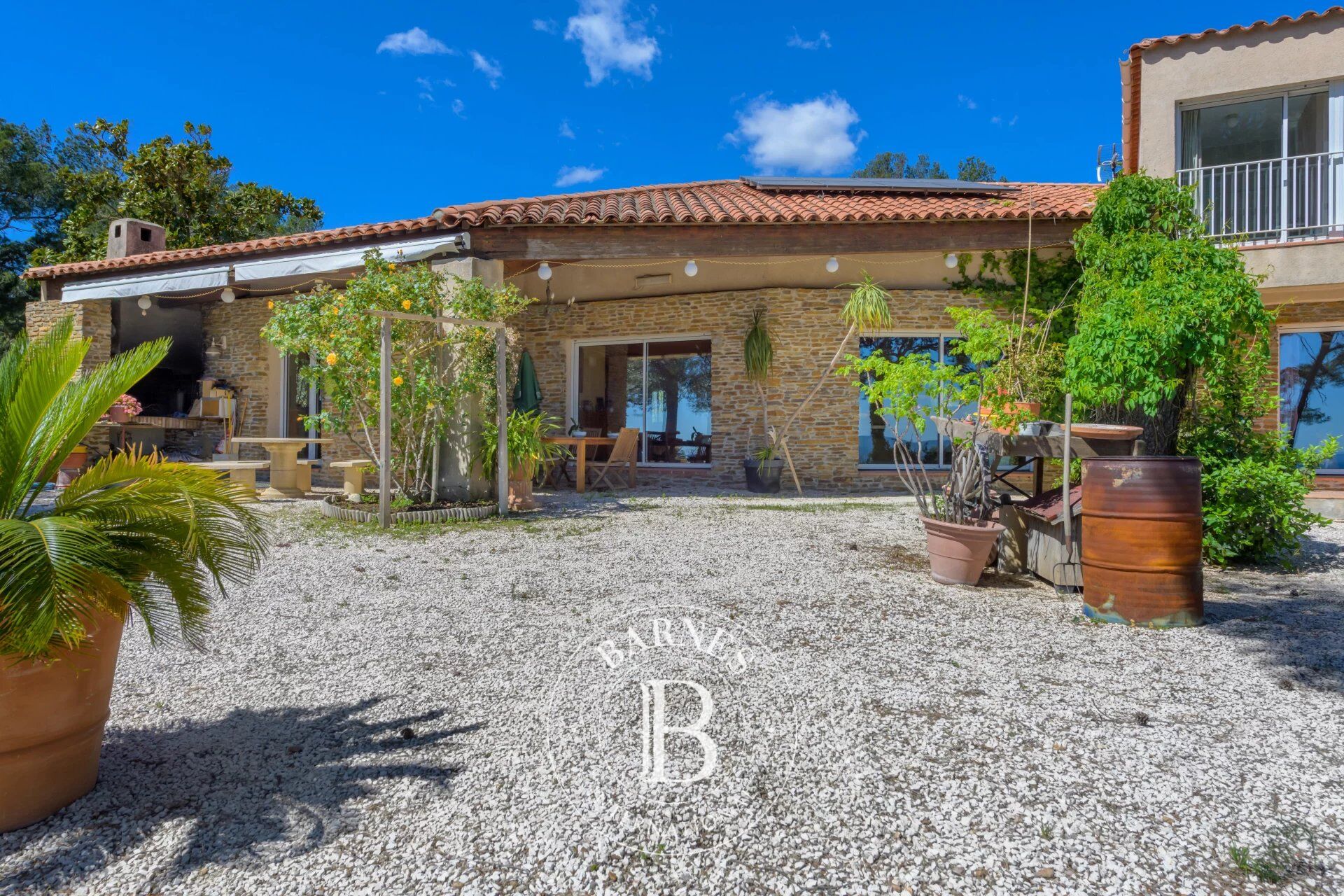 Hyeres - beautiful property - 300m² - sea view-pool - picture 3