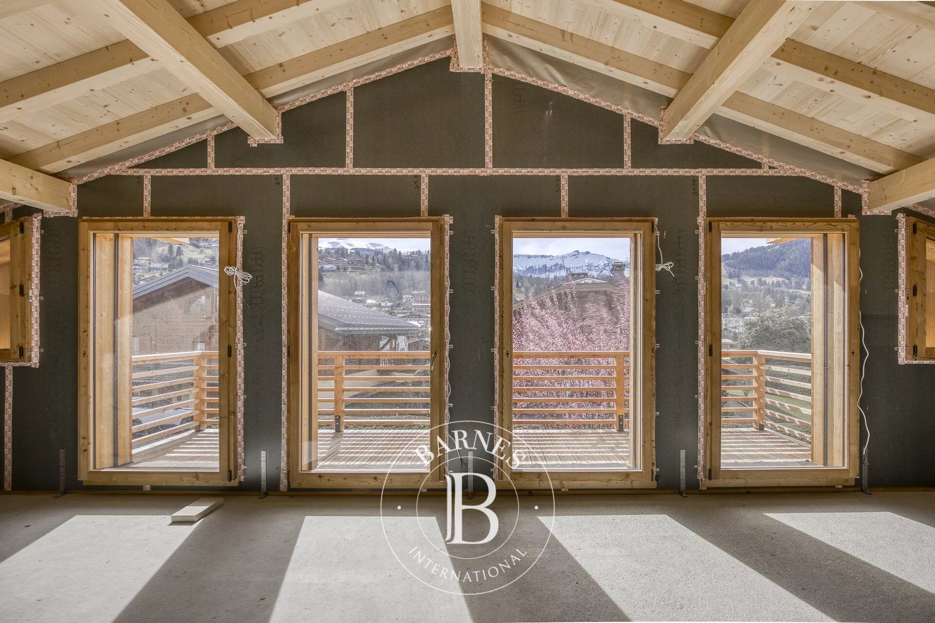 MEGEVE - JAILLET - CHALET OUT OF WATER / OUT OF AIR - 200 M2 - picture 3