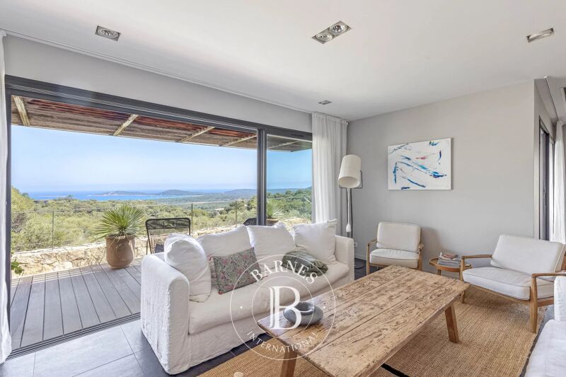 For Sale Villa | Sainte-Lucie-de-Porto-Vecchio - picture 3