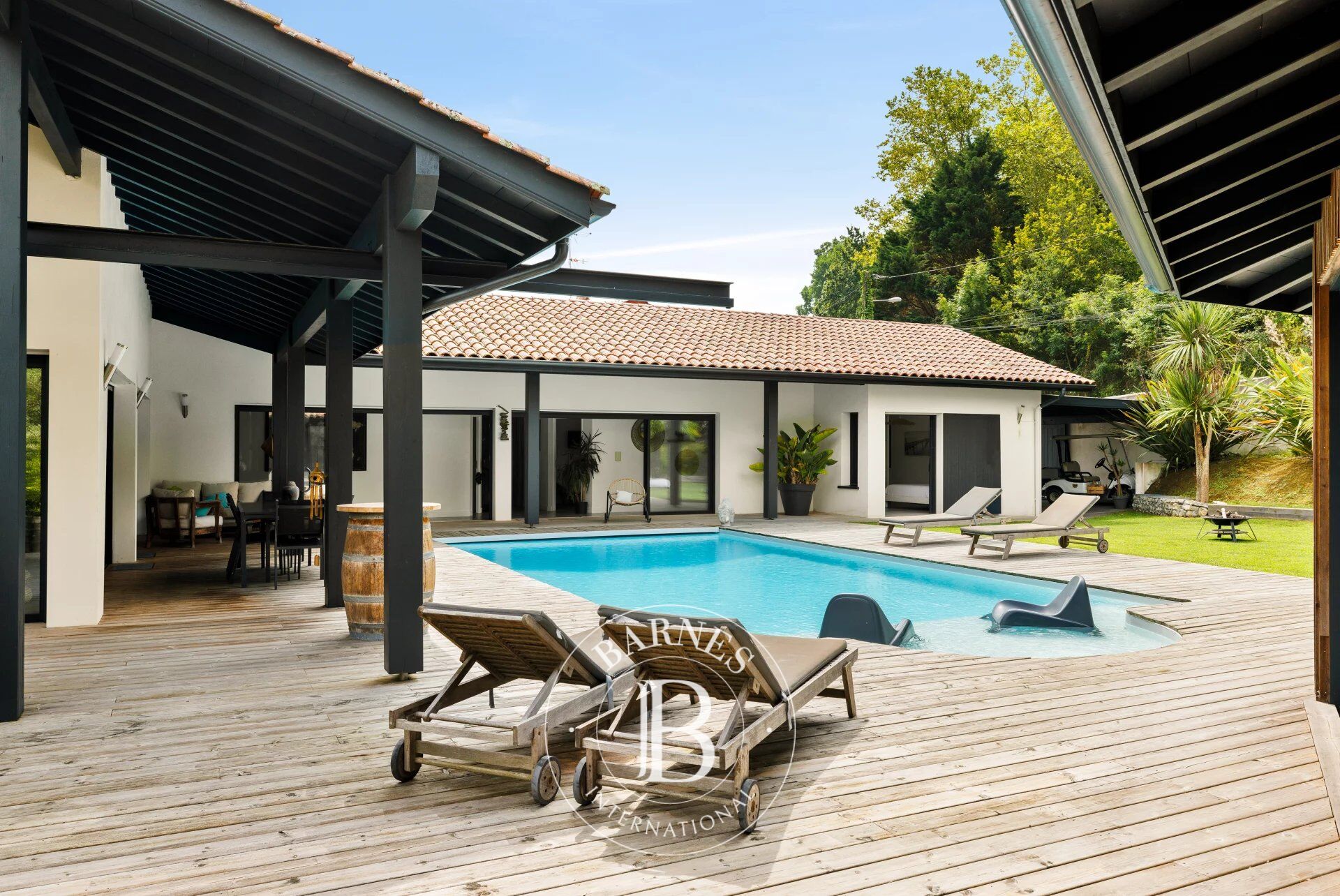 AHETZE - MAISON CONTEMPORAINE AU CALME PARFAIT - picture 3