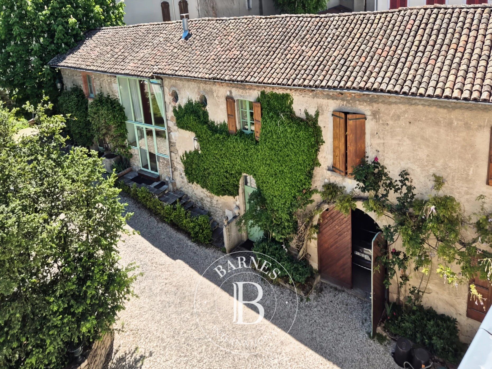 Puy de Dôme - Propriété d'Exception  XVIII avec dépendances - picture 3