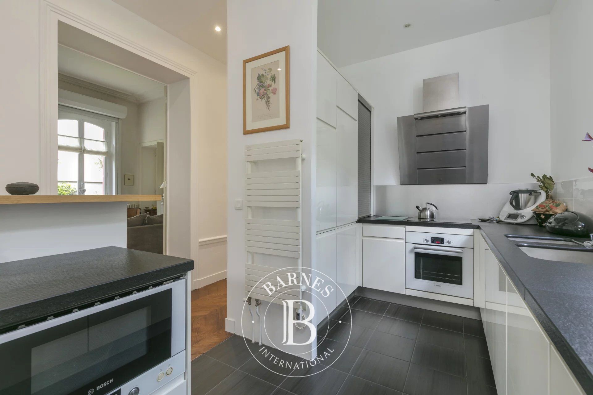 RARE - Exclusivité - Saint Germain en Laye - Appartement dans hôtel particulier avec terrasse - picture 3